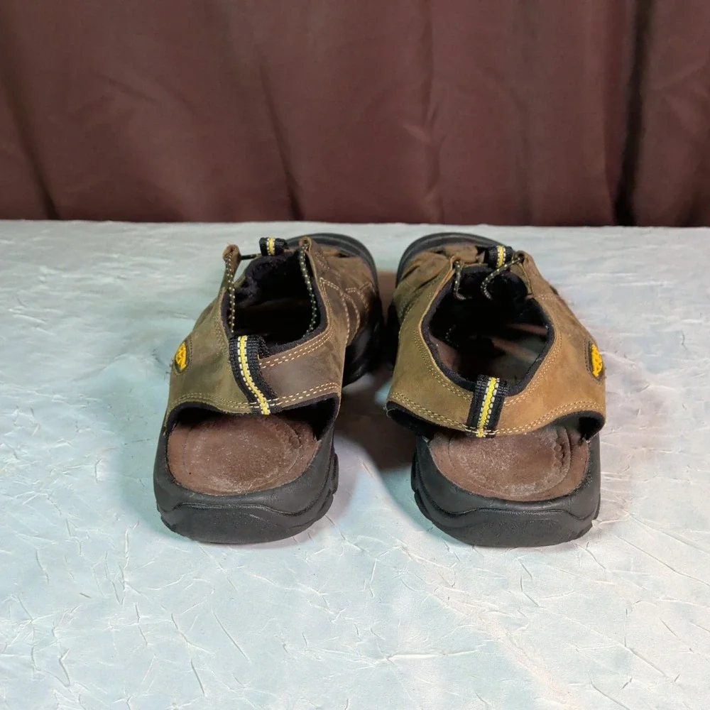 Keen Newport H2 Sandals Mens Size 10 Homing Brown Leather Fisherman Gorpcore